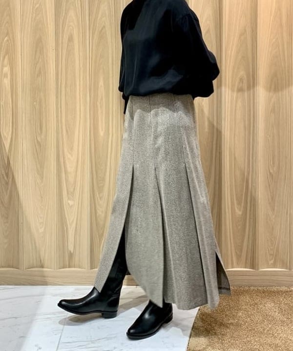 松元 晴佳さんの「BEAMS WOMEN｜GIANNI CHIARINI / CAMILLA レザートートバッグ」を使ったコーディネート