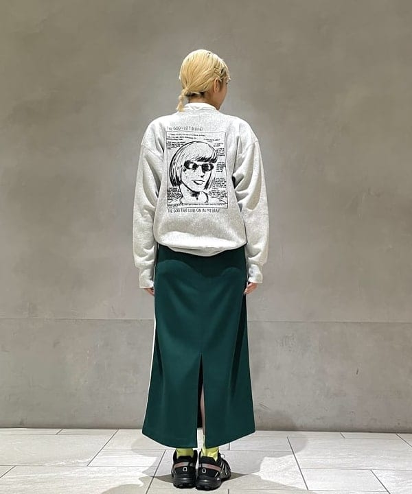 シマダリツコさんの「BEAMS WOMEN｜ARROW NOVELTY / コンチョ ベルト 22FW」を使ったコーディネート