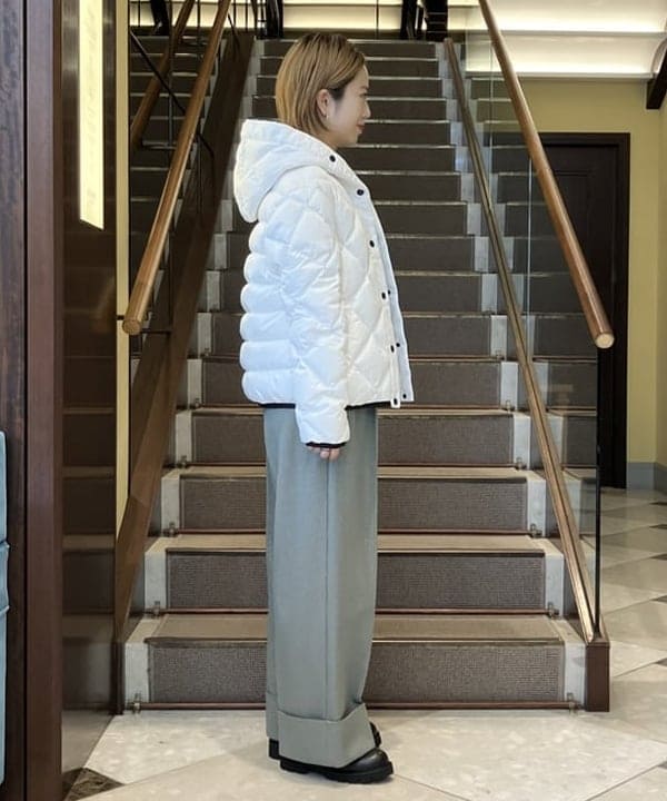 蒲原 捺美さんの「BEAMS WOMEN｜▲MONCLER / ARVOUIN ダウンジャケット」を使ったコーディネート