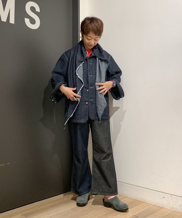 矢野(青木)優香さんの「BEAMS WOMEN｜Lee × maturely / 別注 Indigo & Black Denim Loco Jacket」を使ったコーディネート