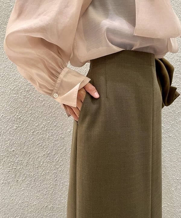 五十峯 さよさんの「BEAMS WOMEN｜オーガンジー リボンブラウス」を使ったコーディネート