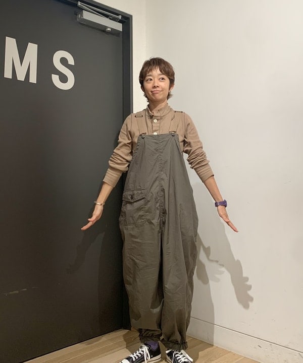 矢野(青木)優香さんの「BEAMS WOMEN｜BEAMS BOY / デタッチカラー ミリタリー ロングスリーブ」を使ったコーディネート