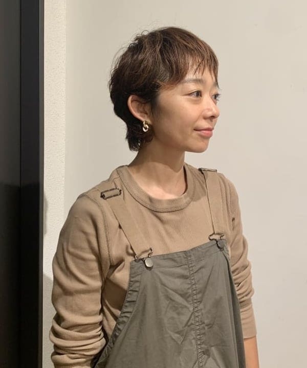 矢野(青木)優香さんの「BEAMS WOMEN｜BEAMS BOY / デタッチカラー ミリタリー ロングスリーブ」を使ったコーディネート
