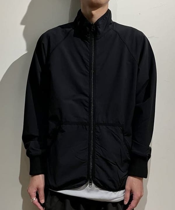 西村 光平さんの「BEAMS WOMEN｜BEAMS PLUS / バックフリース ミリタリー ライナー」を使ったコーディネート