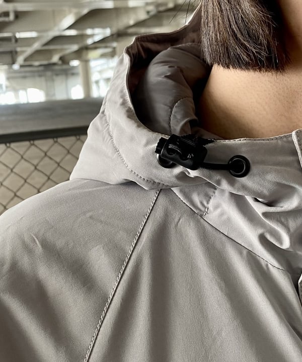 翔さんの「BEAMS WOMEN｜VAPORIZE / Twill Straight Slacks」を使ったコーディネート