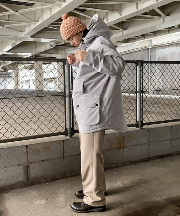 翔さんの「BEAMS WOMEN｜VAPORIZE / Twill Straight Slacks」を使ったコーディネート