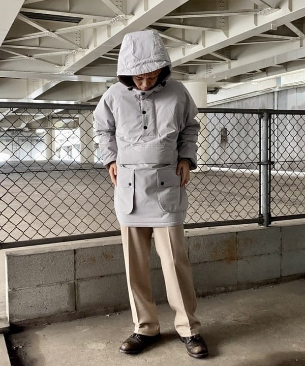 翔さんの「BEAMS WOMEN｜VAPORIZE / Twill Straight Slacks」を使ったコーディネート
