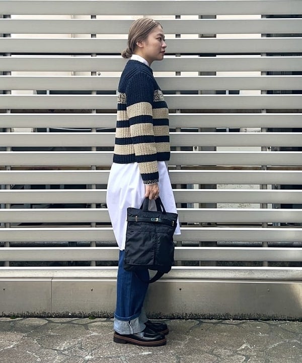 千田 静香さんの「BEAMS WOMEN｜【別注】sita parantica / ヘルメットバッグ」を使ったコーディネート