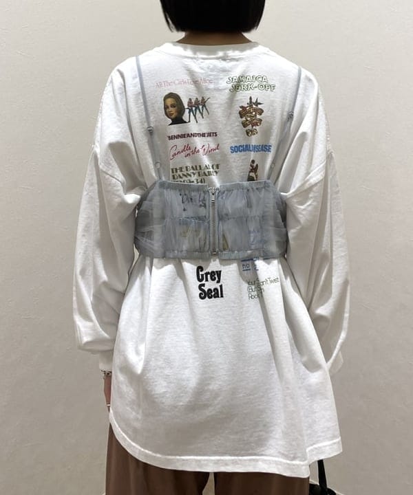吉田 花さんの「BEAMS WOMEN｜Ray BEAMS / チュール ギャザー ビスチェ」を使ったコーディネート