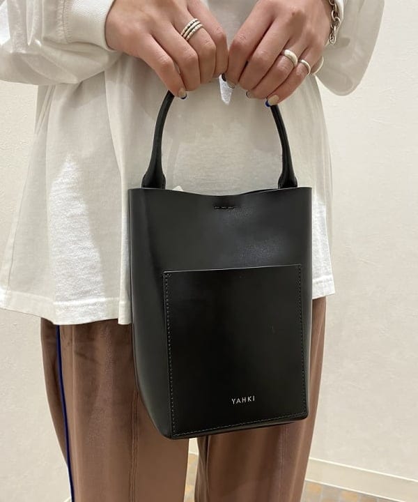 吉田 花さんの「BEAMS WOMEN｜Ray BEAMS / チュール ギャザー ビスチェ」を使ったコーディネート