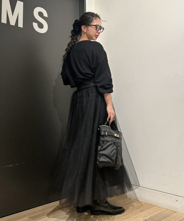 佐藤 美樹さんの「BEAMS WOMEN｜【別注】sita parantica / ヘルメットバッグ」を使ったコーディネート