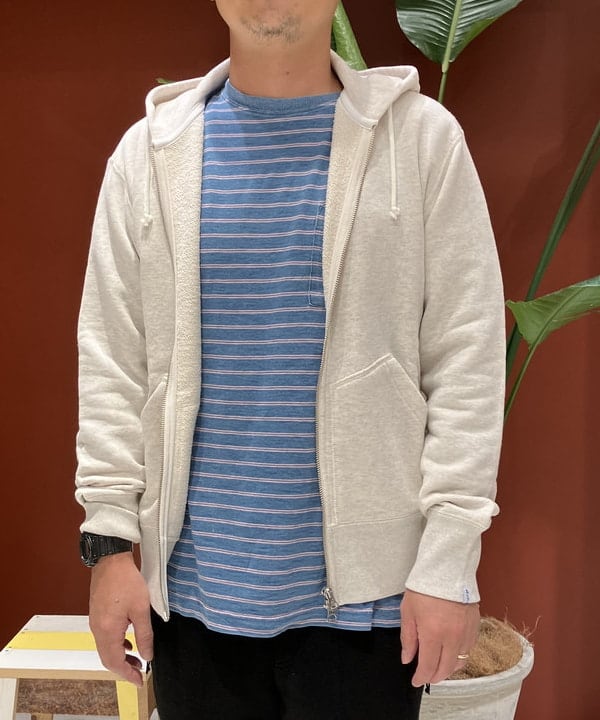 穴井 唯志さんの「BEAMS WOMEN｜LOOPWHEELER / 別注 Slim Zip Sweat Hoody」を使ったコーディネート