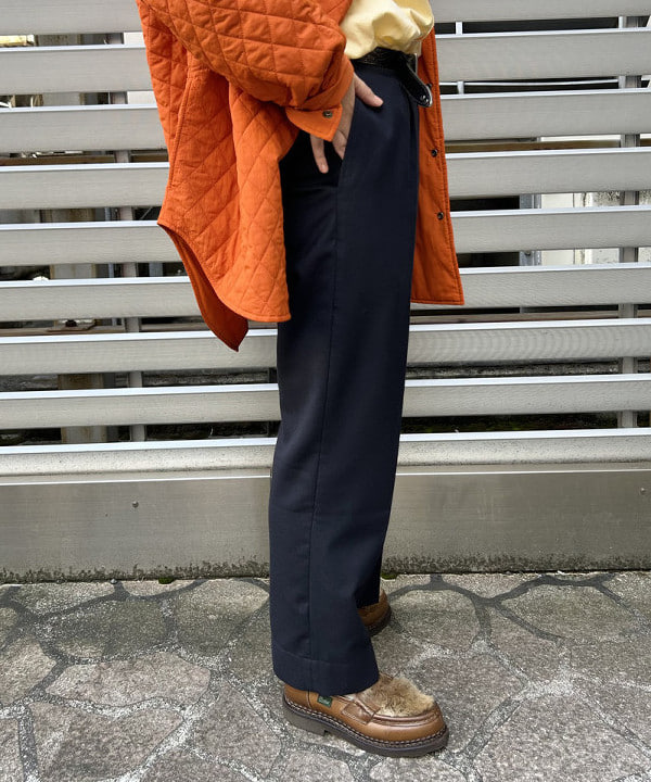 まつむさんの「BEAMS WOMEN｜BEAMS BOY / ポリエステル ウール シンチ バック スラックス」を使ったコーディネート