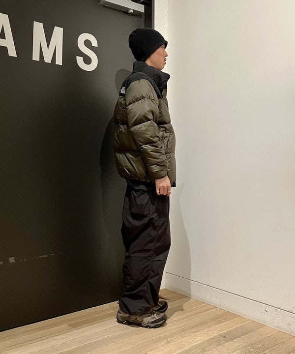 西村 光平さんの「BEAMS WOMEN｜BEAMS / コットン ナイロン オーバーパンツ」を使ったコーディネート