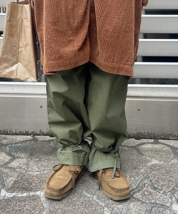 みりさんの「BEAMS WOMEN｜BEAMS BOY / BBロゴ ショップバック」を使ったコーディネート