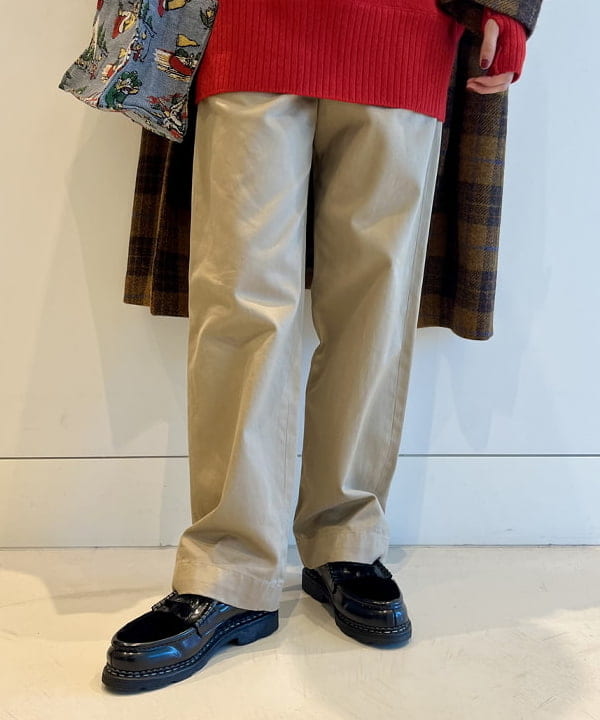 ミナミマリコさんの「BEAMS WOMEN｜WAREHOUSE & CO. / 別注 ステンシル13 Tシャツ」を使ったコーディネート