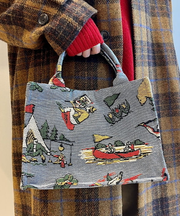 ミナミマリコさんの「BEAMS WOMEN｜WAREHOUSE & CO. / 別注 ステンシル13 Tシャツ」を使ったコーディネート