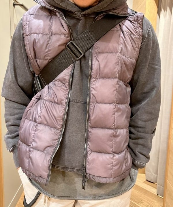 くりちゃんさんの「BEAMS WOMEN｜REMI RELIEF / 別注 Sweat Pullover Hoodie」を使ったコーディネート