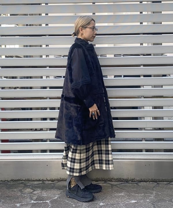 オカモト ミサキさんの「BEAMS WOMEN｜オーガンジー リボンブラウス」を使ったコーディネート