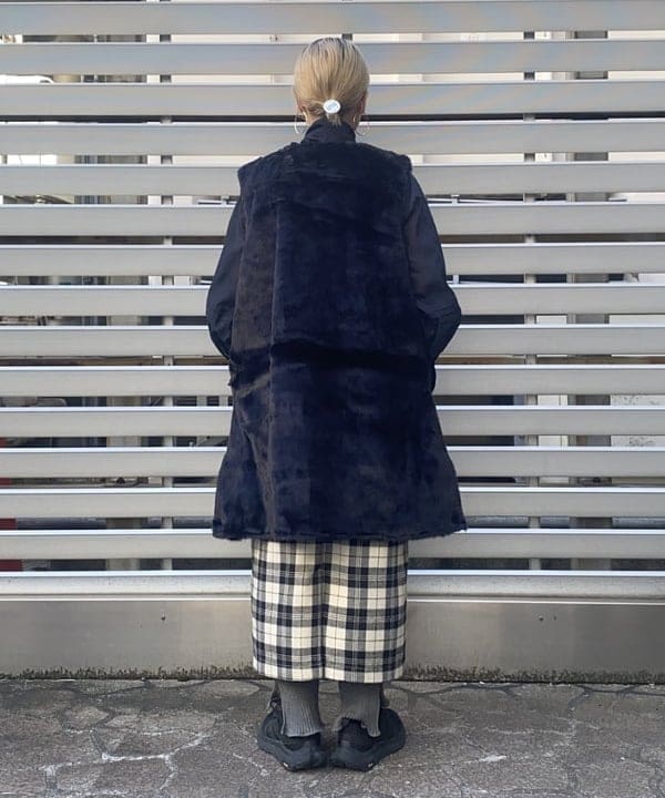 オカモト ミサキさんの「BEAMS WOMEN｜オーガンジー リボンブラウス」を使ったコーディネート