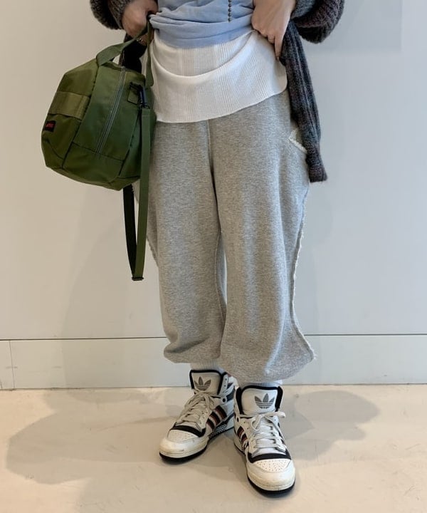 ナツハさんの「BEAMS WOMEN｜BRIEFING &times; BEAMS BOY / 別注 ヘルメット バッグ」を使ったコーディネート