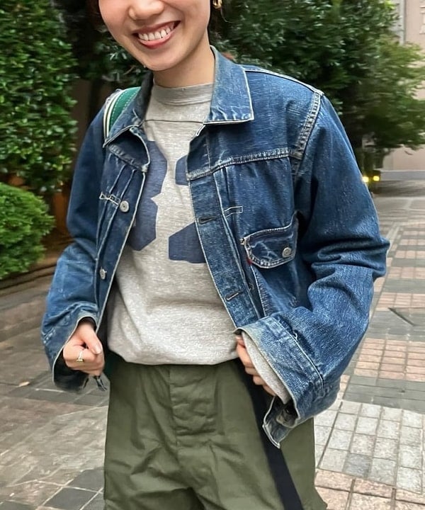 SHINAGAWAさんの「BEAMS WOMEN｜【別注】BUZZ RICKSON'S / ポプリン アーミーパンツ」を使ったコーディネート