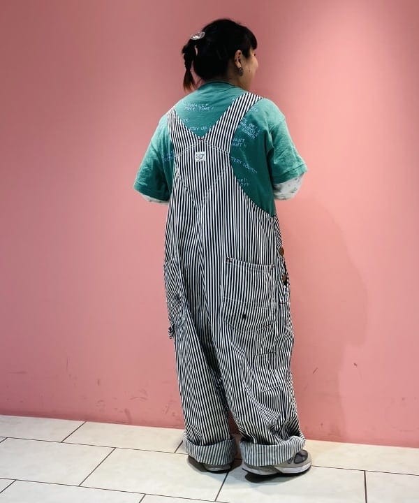 佐藤 歩さんの「BEAMS WOMEN｜BEAMS BOY / メッセージ プリント Tシャツ」を使ったコーディネート