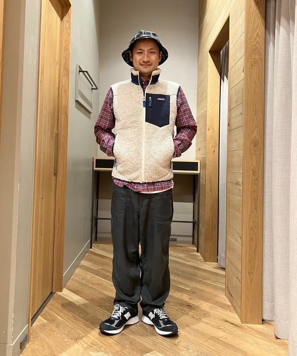 穴井 唯志さんの「BEAMS WOMEN｜BEAMS PLUS / インディゴチェック ボタンダウンシャツ」を使ったコーディネート