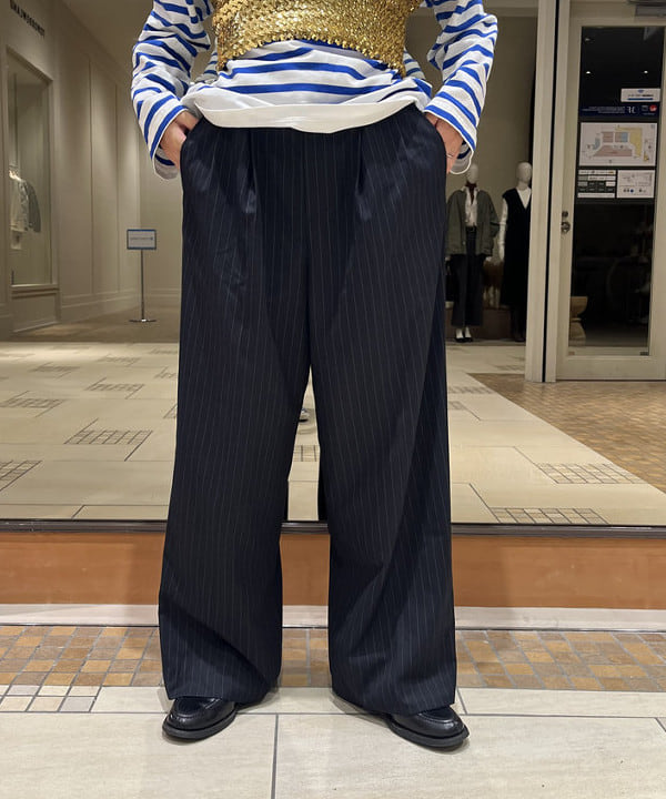 サワイさんの「BEAMS WOMEN｜ナバルボーダー ビッグ ボートネック カットソー」を使ったコーディネート