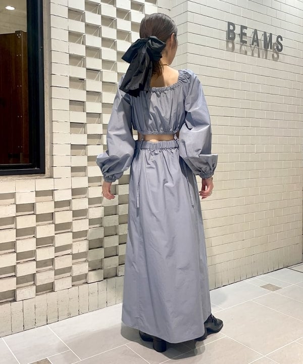 カタヤマ アヤさんの「BEAMS WOMEN｜I Hate Monday / flower lace ストッキング black」を使ったコーディネート