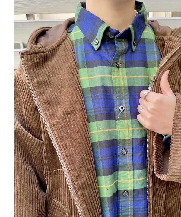 コウリキ　マミさんの「BEAMS WOMEN｜L.L.Bean × BEAMS PLUS ＆ BEAMS BOY / Deep Bottom Deluxe Boat and Tote Mini」を使ったコーディネート