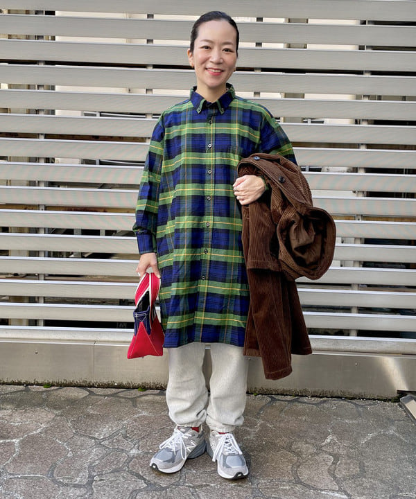 コウリキ　マミさんの「BEAMS WOMEN｜L.L.Bean × BEAMS PLUS ＆ BEAMS BOY / Deep Bottom Deluxe Boat and Tote Mini」を使ったコーディネート