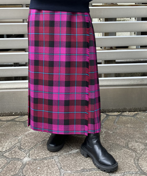 中川　ゆららさんの「BEAMS WOMEN｜オーガンジー リボンブラウス」を使ったコーディネート