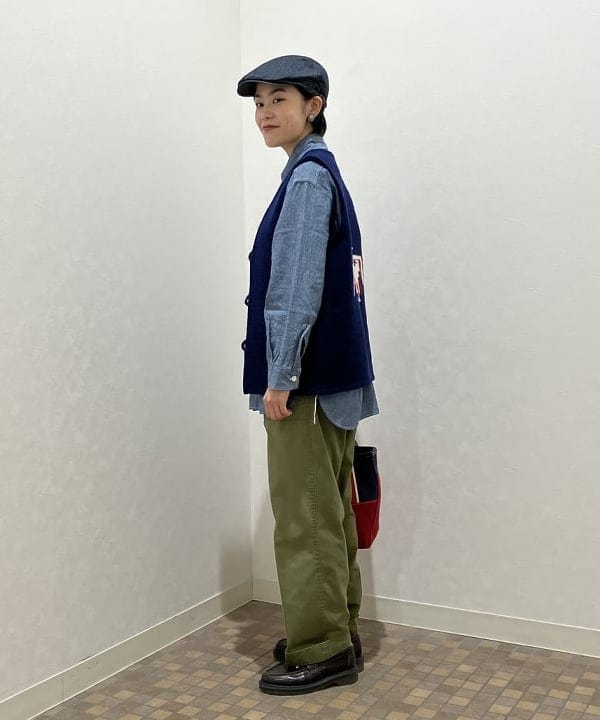 葵さんの「BEAMS WOMEN｜【別注】BUZZ RICKSON'S / シャンブレー ロングスリーブ シャツ」を使ったコーディネート