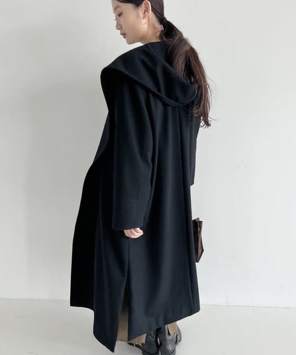 隈元 楓さんの「BEAMS WOMEN｜upper hights × Demi-Luxe BEAMS / 別注THE HERENA スカート」を使ったコーディネート