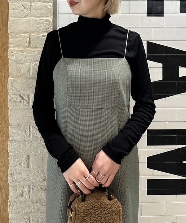 Nagumo Yukiさんの「BEAMS WOMEN｜VIOLAd’ORO × Demi-Luxe BEAMS / 別注 エコムートン ミニショルダーバッグ」を使ったコーディネート
