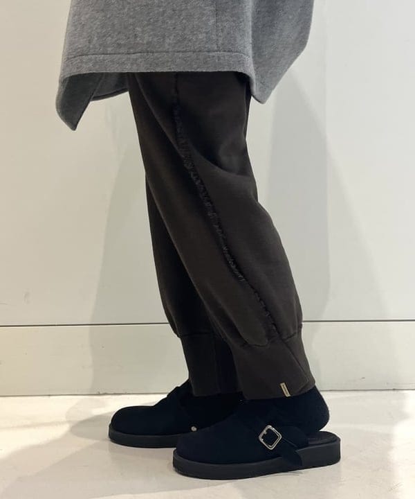 カスタニ モモノさんの「BEAMS WOMEN｜maturely / Suede Slingbac Sandals」を使ったコーディネート
