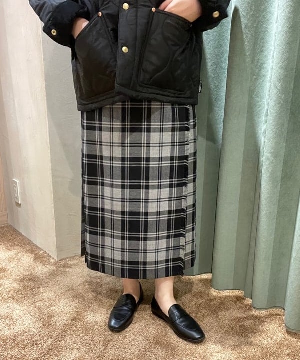 RIEKOさんの「BEAMS WOMEN｜Demi-Luxe BEAMS / スムースレザー ローファー」を使ったコーディネート