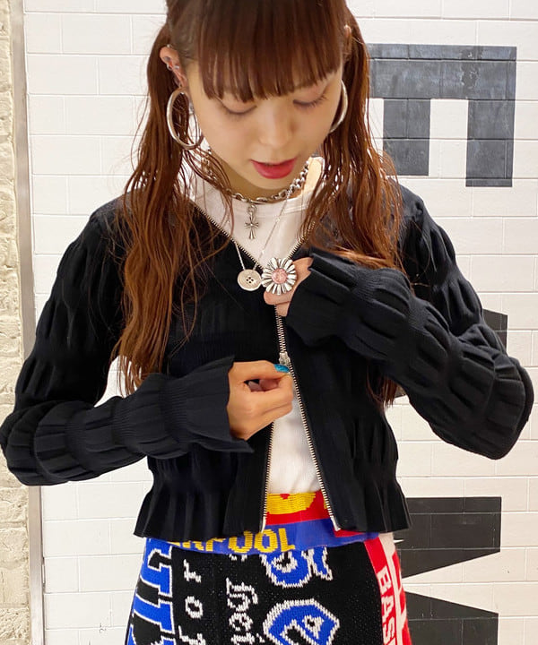 りかちょび/岸本梨佳さんの「BEAMS WOMEN｜Otro Accesorio / フラワー リング」を使ったコーディネート