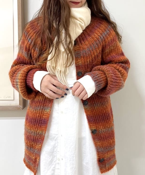 カスタニ モモノさんの「BEAMS WOMEN｜BEAMS BOY / アスコットタイ ワンピース」を使ったコーディネート