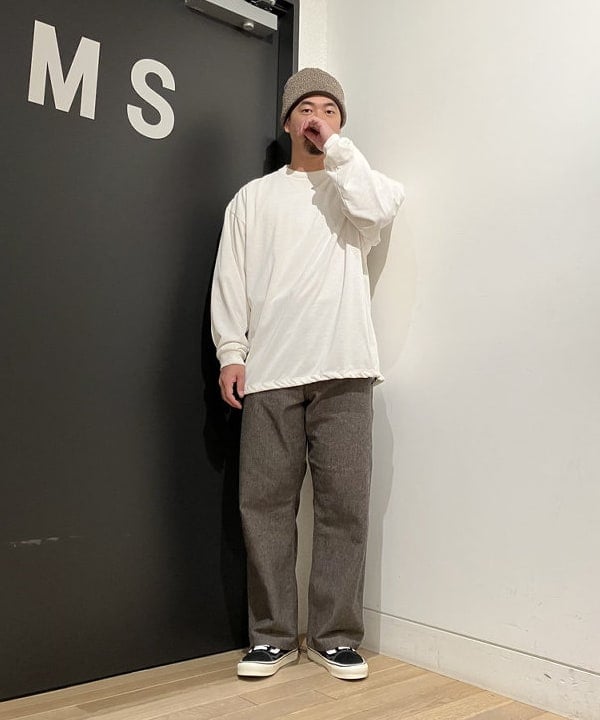 滝沢 一喜さんの「BEAMS WOMEN｜ワイドフィット レザー ジップブルゾン」を使ったコーディネート