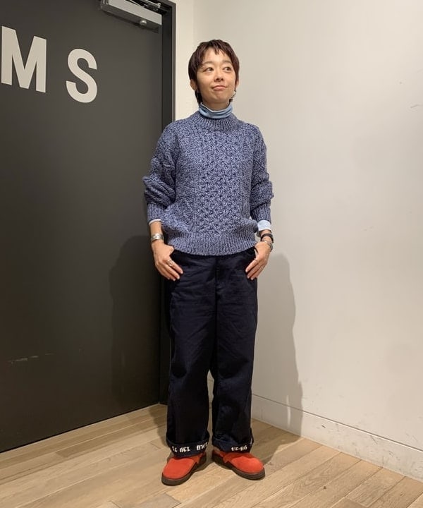 矢野(青木)優香さんの「BEAMS WOMEN｜BEAMS BOY / ヘム ステンシル パンツ」を使ったコーディネート