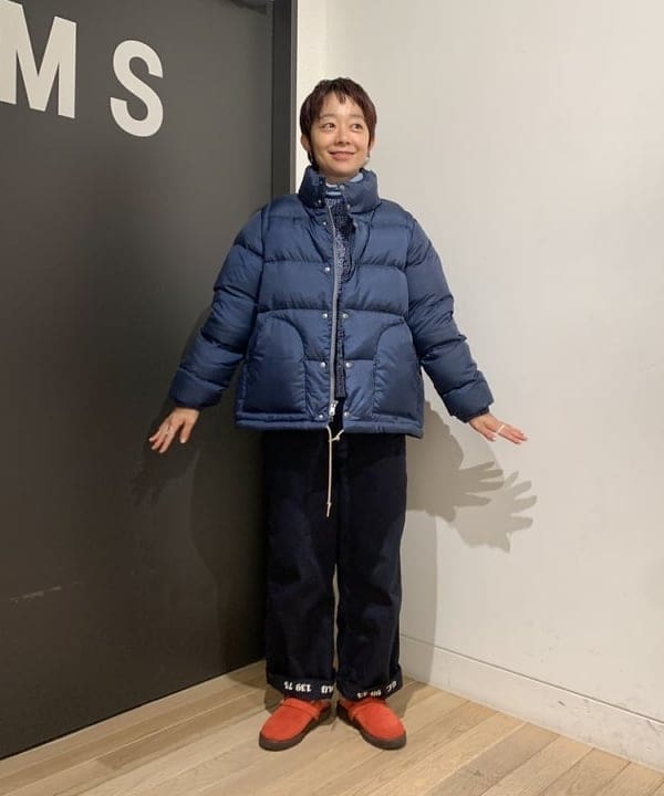 矢野(青木)優香さんの「BEAMS WOMEN｜BEAMS BOY / ヘム ステンシル パンツ」を使ったコーディネート