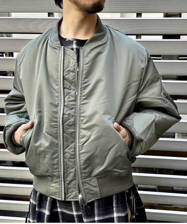 佐々木 祐太さんの「BEAMS WOMEN｜BEAMS / MA-1」を使ったコーディネート