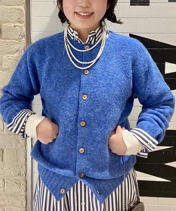 小原 もこさんの「BEAMS WOMEN｜ストライプ ボタンダウン ロングスリーブ シャツワンピース」を使ったコーディネート