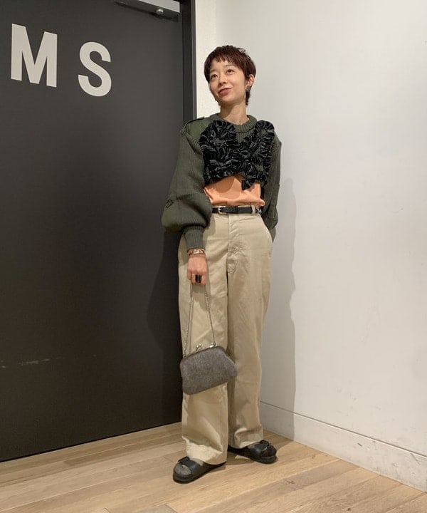 矢野(青木)優香さんの「BEAMS WOMEN｜BEAMS BOY / がま口 ビッグ ポーチ」を使ったコーディネート