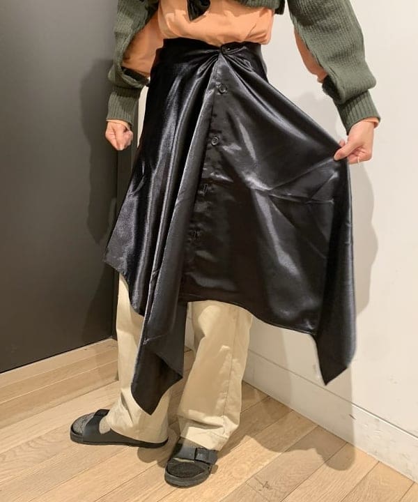 矢野(青木)優香さんの「BEAMS WOMEN｜BEAMS BOY / がま口 ビッグ ポーチ」を使ったコーディネート