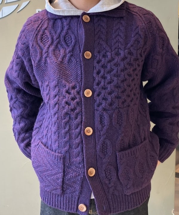 滝沢 一喜さんの「BEAMS WOMEN｜BEAMS PLUS / Cardigan Alan Patchwork」を使ったコーディネート