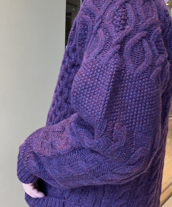 滝沢 一喜さんの「BEAMS WOMEN｜BEAMS PLUS / Cardigan Alan Patchwork」を使ったコーディネート