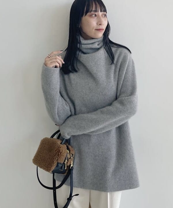 cammyさんの「BEAMS WOMEN｜VIOLAd’ORO × Demi-Luxe BEAMS / 別注 エコムートン ミニショルダーバッグ」を使ったコーディネート